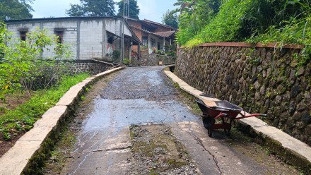 Album : PEMBANGUNAN HOTMIX JALAN DESA KP. ANHOE 0 PERSEN